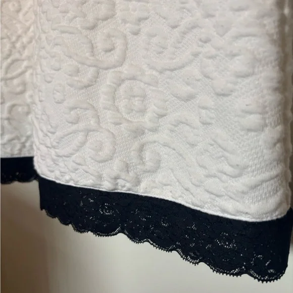 ZARA Textured White and Black Dress, Size Medium - Picture 8 of 10